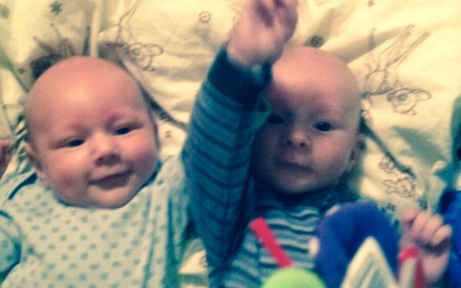 Anton and Villads 7 weeks Play